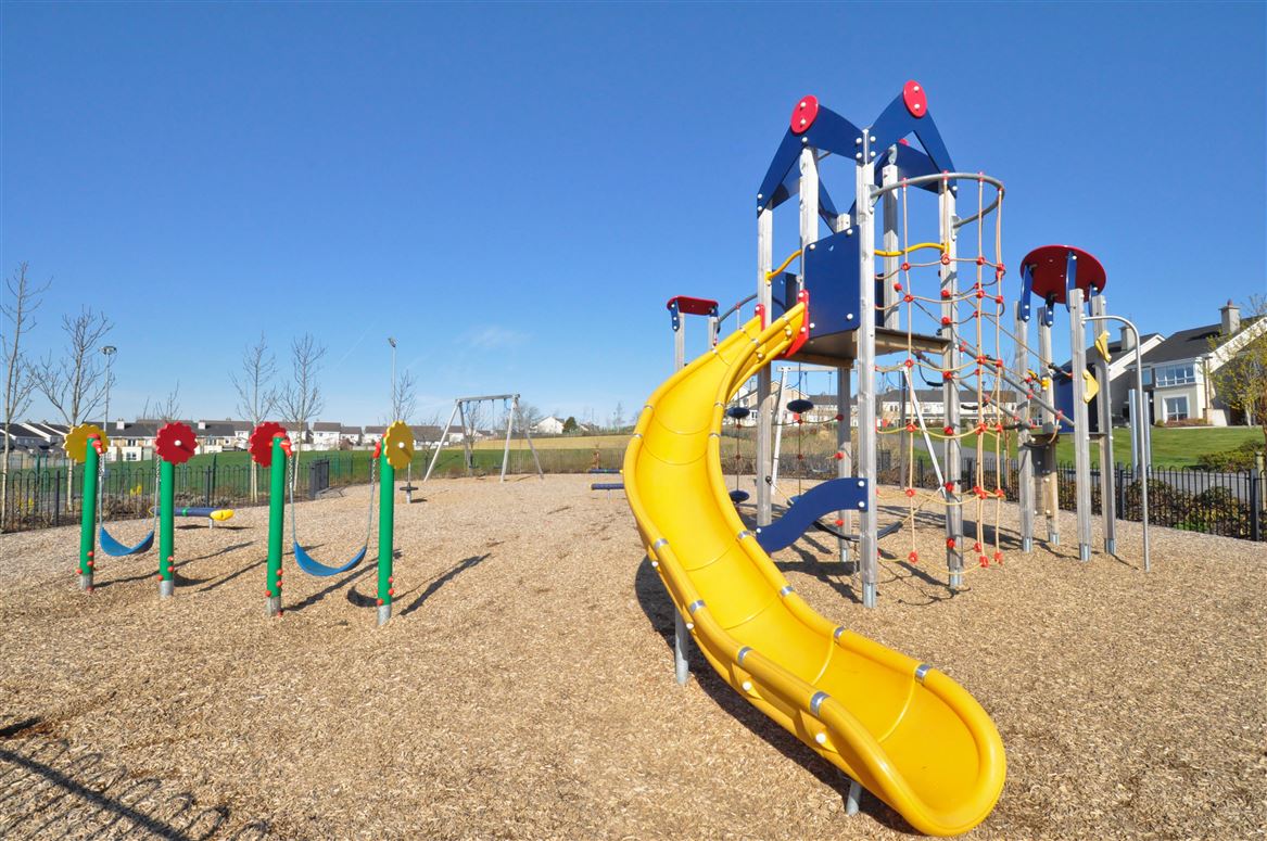 130 Ros Caoin, Roscam, Galway 130 Ros Caoin, Roscam, Galway