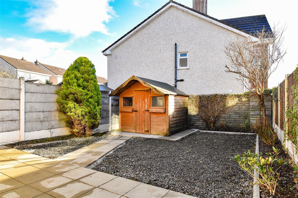 130 Ros Caoin, Roscam, Galway 130 Ros Caoin, Roscam, Galway