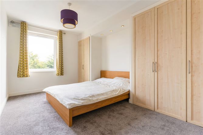 Apt 421, Galloping Green, Stillorgan Road, Blackrock, Co. Dublin