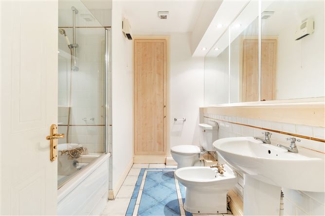 Apt 421, Galloping Green, Stillorgan Road, Blackrock, Co. Dublin