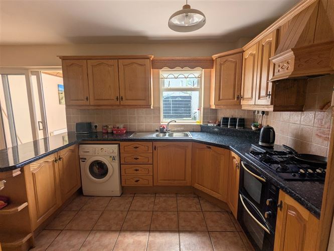 35 Cormack Drive, Nenagh, Co. Tipperary