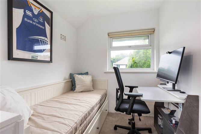 74 Hollybrook Grove, Clontarf, Dublin 3, County Dublin