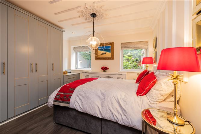 https://photos-a.propertyimages.ie/media/3/9/4/4954493/b315d083-5063-4b1e-8ea8-579730f807b5_l.jpg