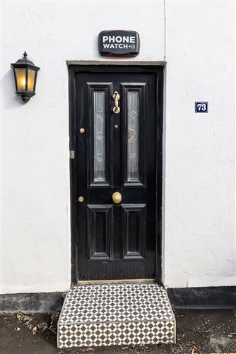 https://photos-a.propertyimages.ie/media/3/9/4/4954493/b315d083-5063-4b1e-8ea8-579730f807b5_l.jpg