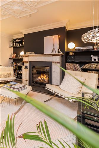 https://photos-a.propertyimages.ie/media/3/9/4/4954493/b315d083-5063-4b1e-8ea8-579730f807b5_l.jpg