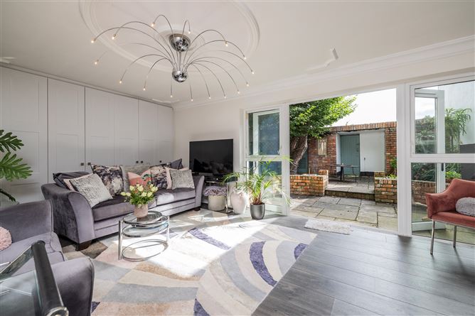 https://photos-a.propertyimages.ie/media/3/9/4/4954493/b315d083-5063-4b1e-8ea8-579730f807b5_l.jpg