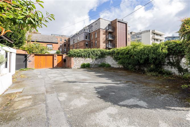 https://photos-a.propertyimages.ie/media/3/9/4/4954493/b315d083-5063-4b1e-8ea8-579730f807b5_l.jpg