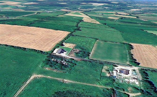 Derelict Building & Lands Dromultan, Currow, Co. Kerry