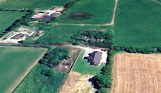 Derelict Building & Lands Dromultan, Currow, Co. Kerry