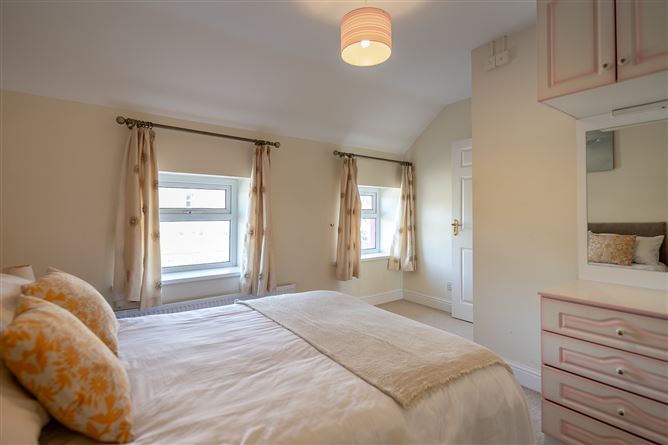 Ocean View, 133 The Wood, Dingle, Kerry