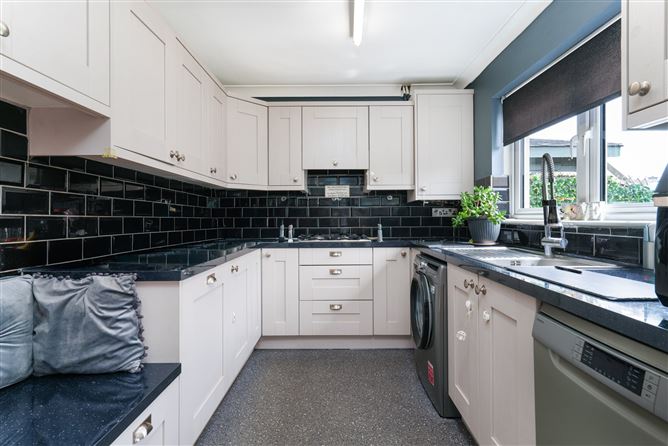 Photo 11 of 35 — 12A Briarfield Grove, Kilbarrack, Dublin 5