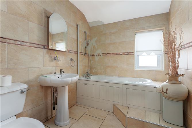 Photo 21 of 35 — 12A Briarfield Grove, Kilbarrack, Dublin 5