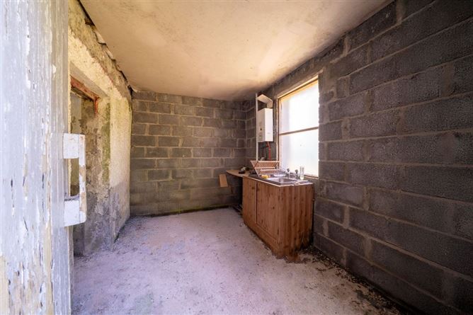 Photo 10 of 19 — Cleo's Cottage, Lissaniska, Ballyvary, Mayo