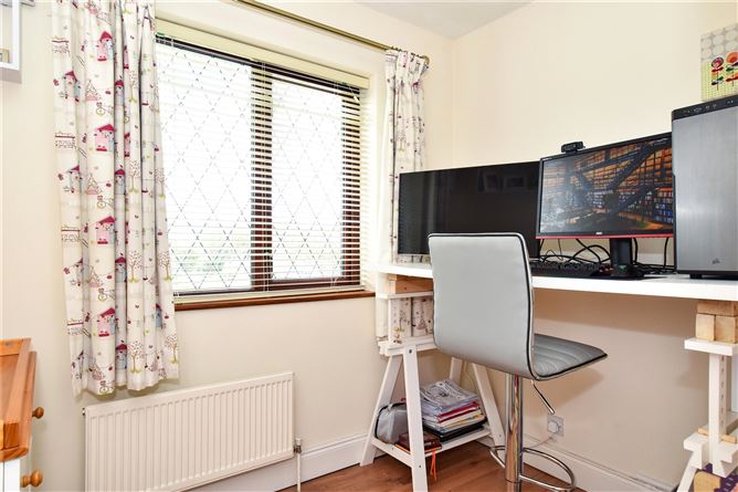 8 Ashleigh Grove, Ballymoneen Road, Knocknacarra, Galway