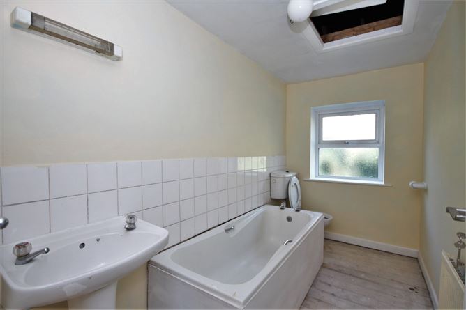 2 Bruce's Terrace, Upper Dargle Road, Bray, Co. Wicklow