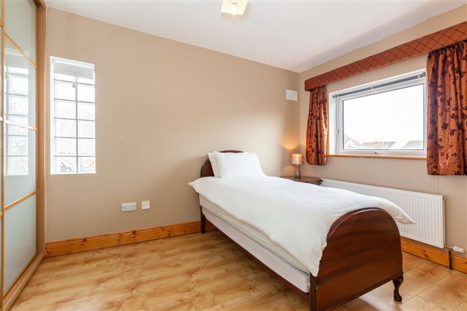 37 Luttrellstown Heights, Castleknock, Dublin 15