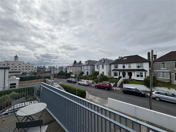 Apartment 3 The Gallery, Lenaboy Gardens, Salthill , Salthill, Galway