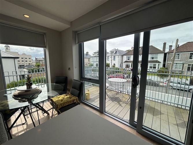 Apartment 3 The Gallery, Lenaboy Gardens, Salthill , Salthill, Galway