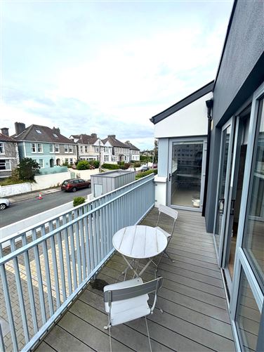 Apartment 3 The Gallery, Lenaboy Gardens, Salthill , Salthill, Galway