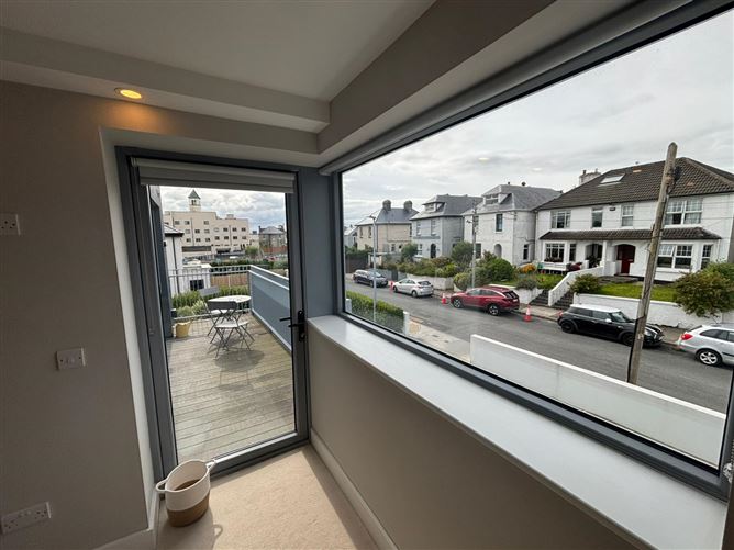 Apartment 3 The Gallery, Lenaboy Gardens, Salthill , Salthill, Galway