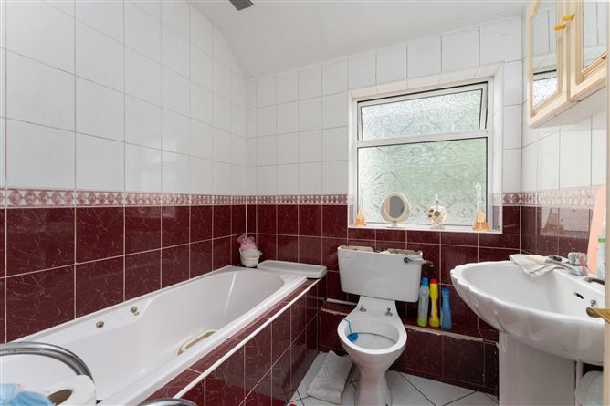 323 Mourne Road, Drimnagh, Dublin 12