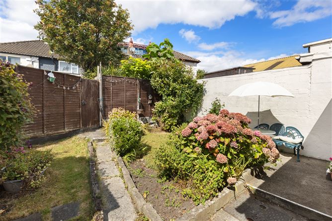 Photo 11 of 12 — 21 Margaret Place , Sandymount, Dublin 4
