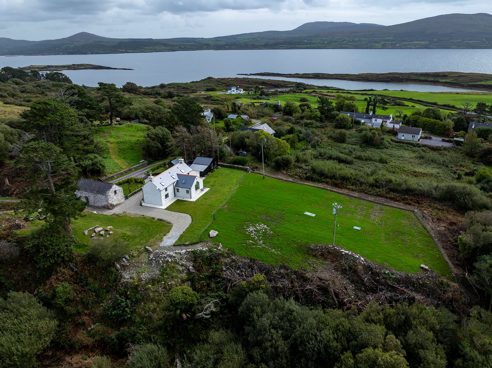 Photo 1 of 33 — Reenacappul, Ahakista, West Cork