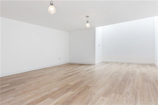 16 Carlton Mews, Shelbourne Avenue, Dublin 4
