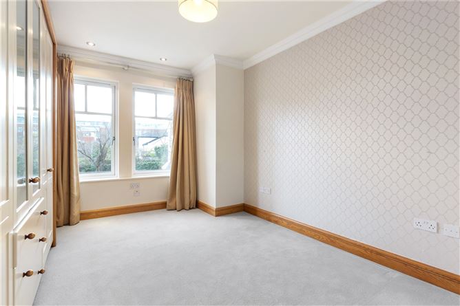16 Carlton Mews, Shelbourne Avenue, Dublin 4