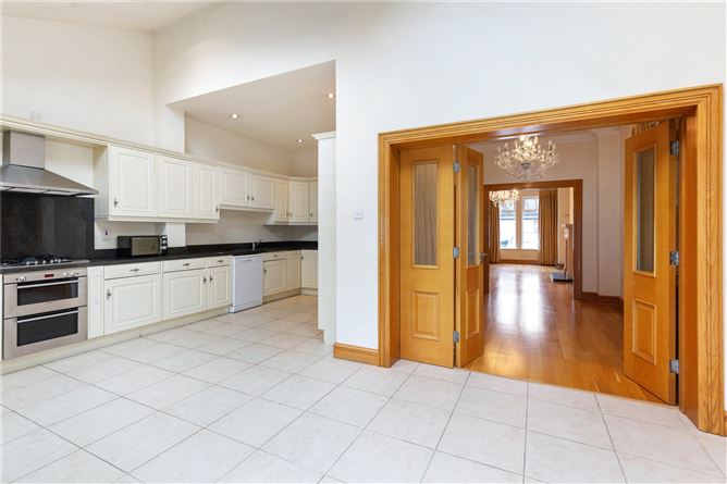 16 Carlton Mews, Shelbourne Avenue, Dublin 4