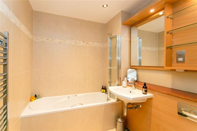 30 Hazelbrook, Kilmacud Road Upper, Dundrum, Dublin 14