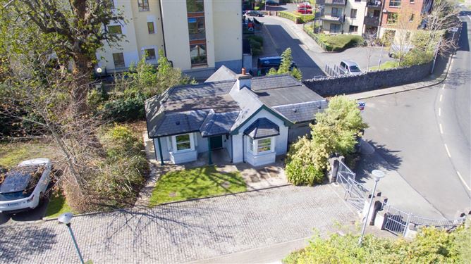 The Gate Lodge, Pelletstown Manor, River Road, Ashtown