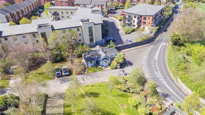 The Gate Lodge, Pelletstown Manor, River Road, Ashtown