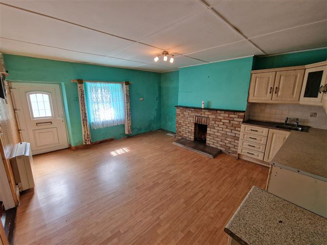 Old Road, Clarecastle, Ennis, Co. Clare DNG O'Sullivan Hurley