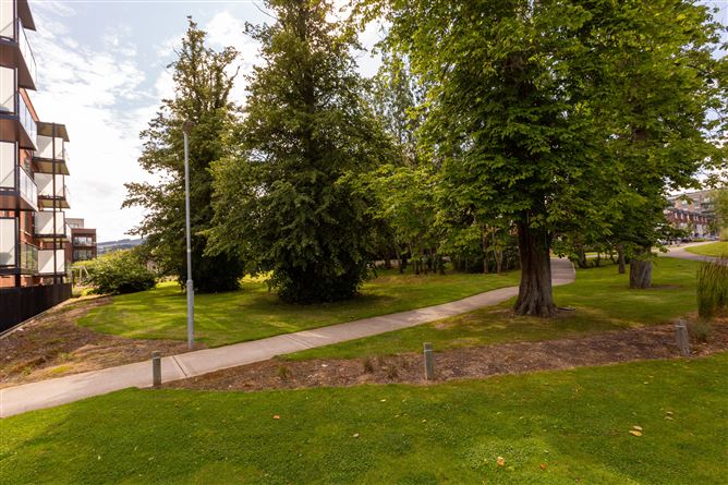 22 Sycamore Hall, Clay Farm, Leopardstown, Dublin 18