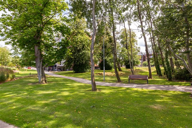 22 Sycamore Hall, Clay Farm, Leopardstown, Dublin 18