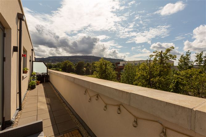 22 Sycamore Hall, Clay Farm, Leopardstown, Dublin 18