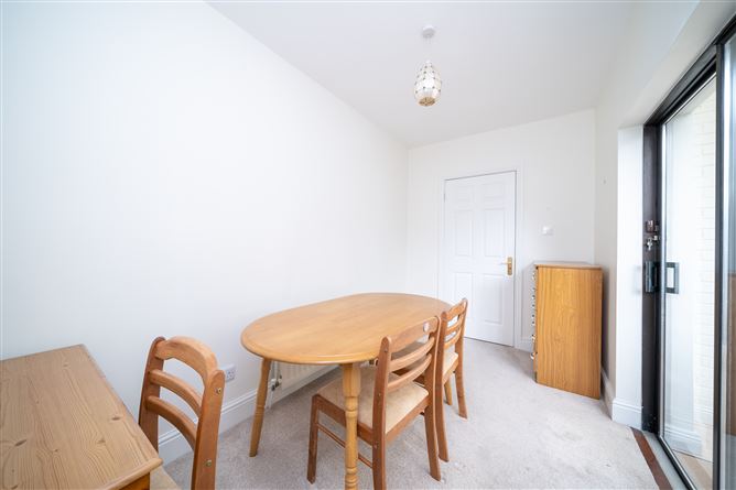 92 Old County Road, Crumlin, Dublin 12