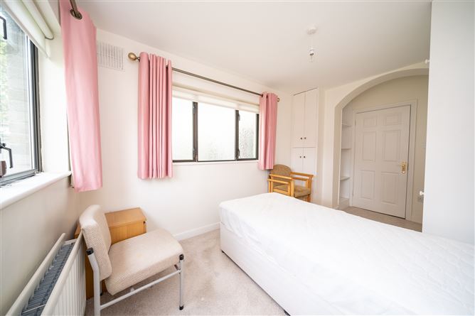 92 Old County Road, Crumlin, Dublin 12