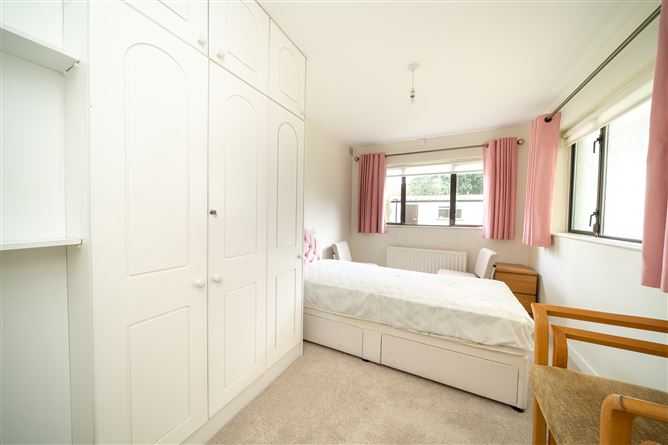 92 Old County Road, Crumlin, Dublin 12