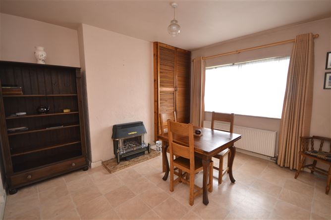 44 Upper Kennelsfort Road, Palmerstown, Dublin 20