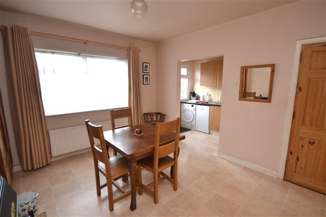 44 Upper Kennelsfort Road, Palmerstown, Dublin 20