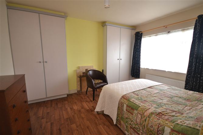44 Upper Kennelsfort Road, Palmerstown, Dublin 20