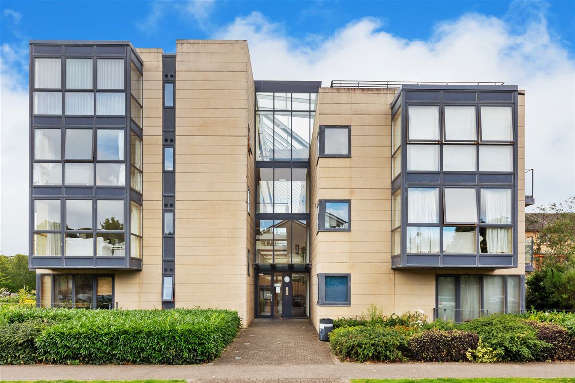 Apartment 16 Merton Hall, Mount Saint Annes, , Milltown,   Dublin 6
