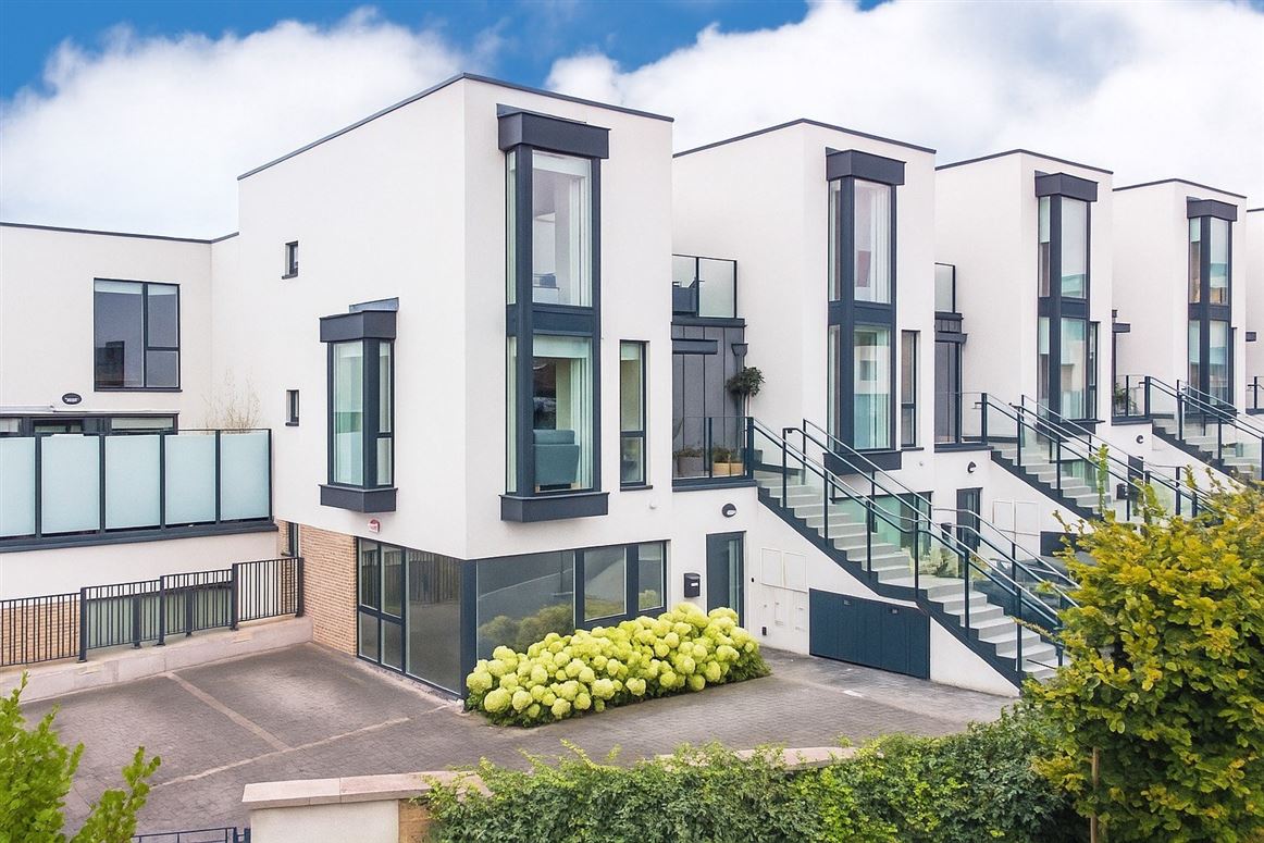 8 Westminster Wood, Foxrock, Dublin 18