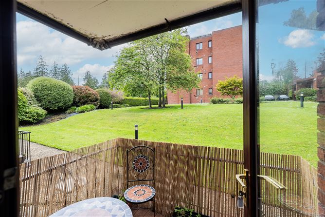 https://photos-a.propertyimages.ie/media/3/9/6/5000693/22d52f7e-557b-42cf-adb0-f73161bdccac_l.jpg