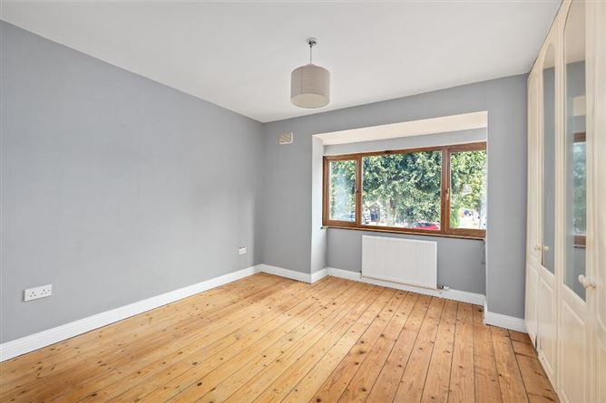 Photo 11 of 21 — 15 Colthurst Crescent, Lucan, Dublin