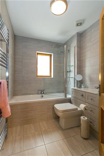 7 Holywell, Sea Road, Kilcoole, Co. Wicklow