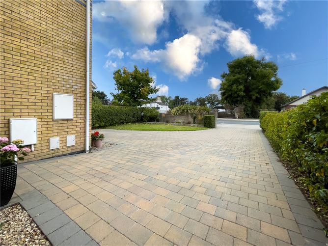 7 Holywell, Sea Road, Kilcoole, Co. Wicklow