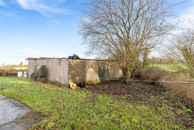 Yellow Walls Lane, Garlow Cross, Navan, Co. Meath
